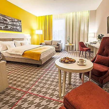 Metropolitan Hotel 4*