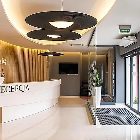 Hotel Metropolitan 4*