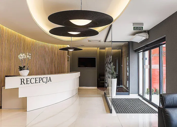 Отель Metropolitan 4*