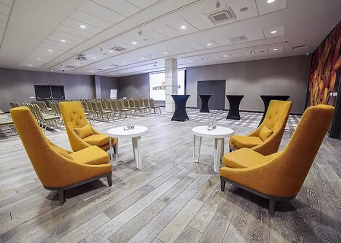 Metropolitan 4* ジェシュフ