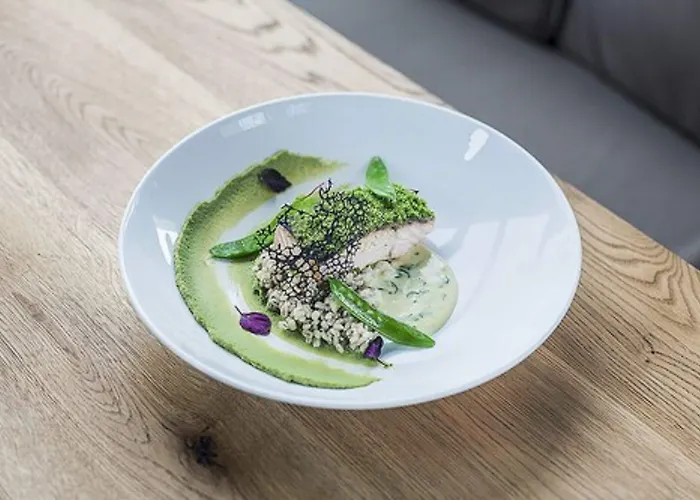 Отель Metropolitan 4*