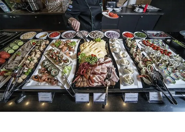 Отель Metropolitan