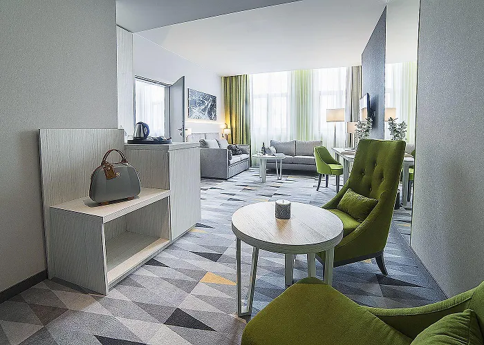 Отель Metropolitan 4*