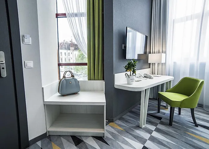 Metropolitan ホテル ジェシュフ