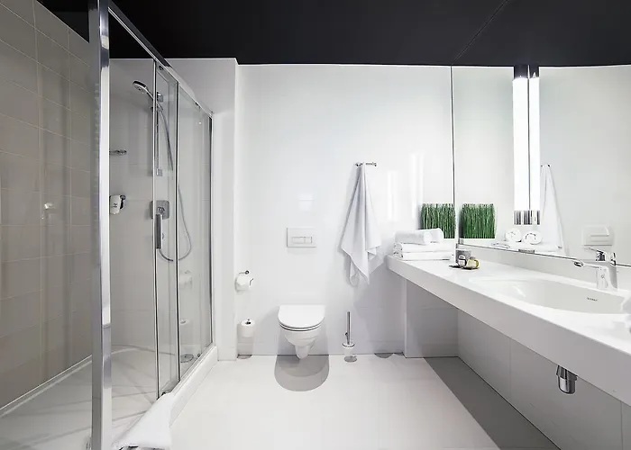 Metropolitan ホテル 4*